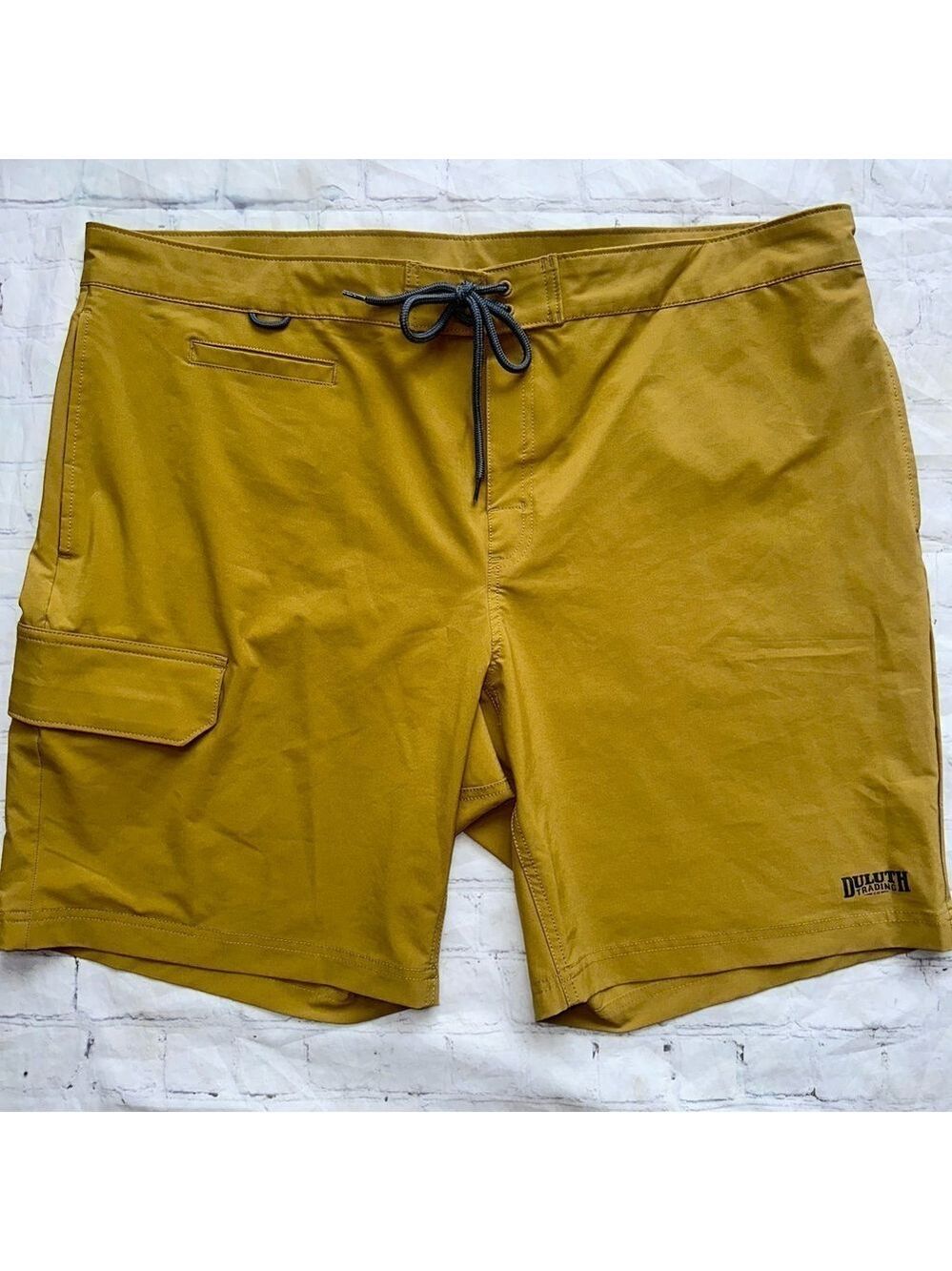 NWOT Men’s 42 Duluth Trading Board Shorts Swim